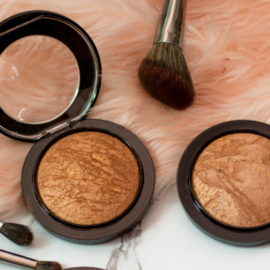 gold highlighter